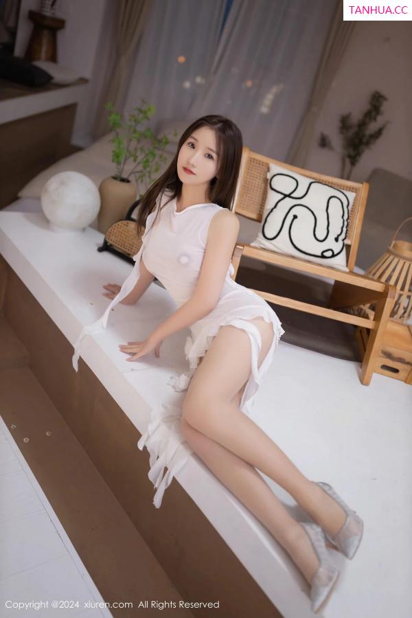   [XiuRen]高清写真图 2024.03.06 No.8189 杏子Yada 丝袜美腿第39张图片